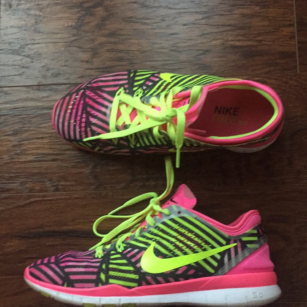 Nike free 5.0 shoe